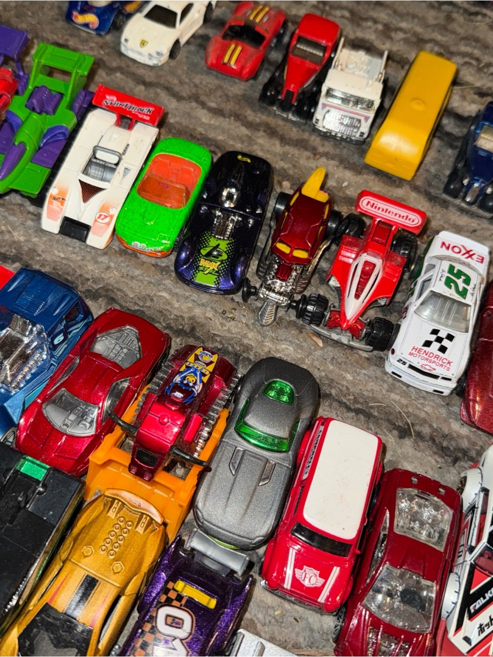 Vintage Hotwheels/Matxhbox! 1970’s-2000’s lot of 70 plus a few. Used. Make offer
